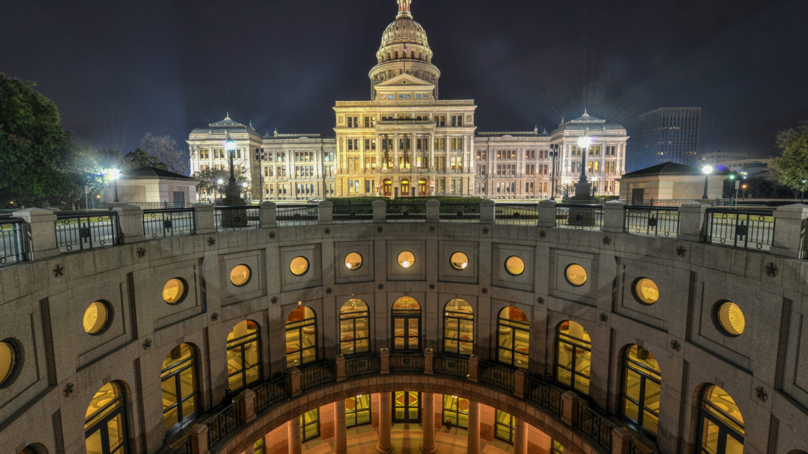 Abbott abolishes Texas Lottery